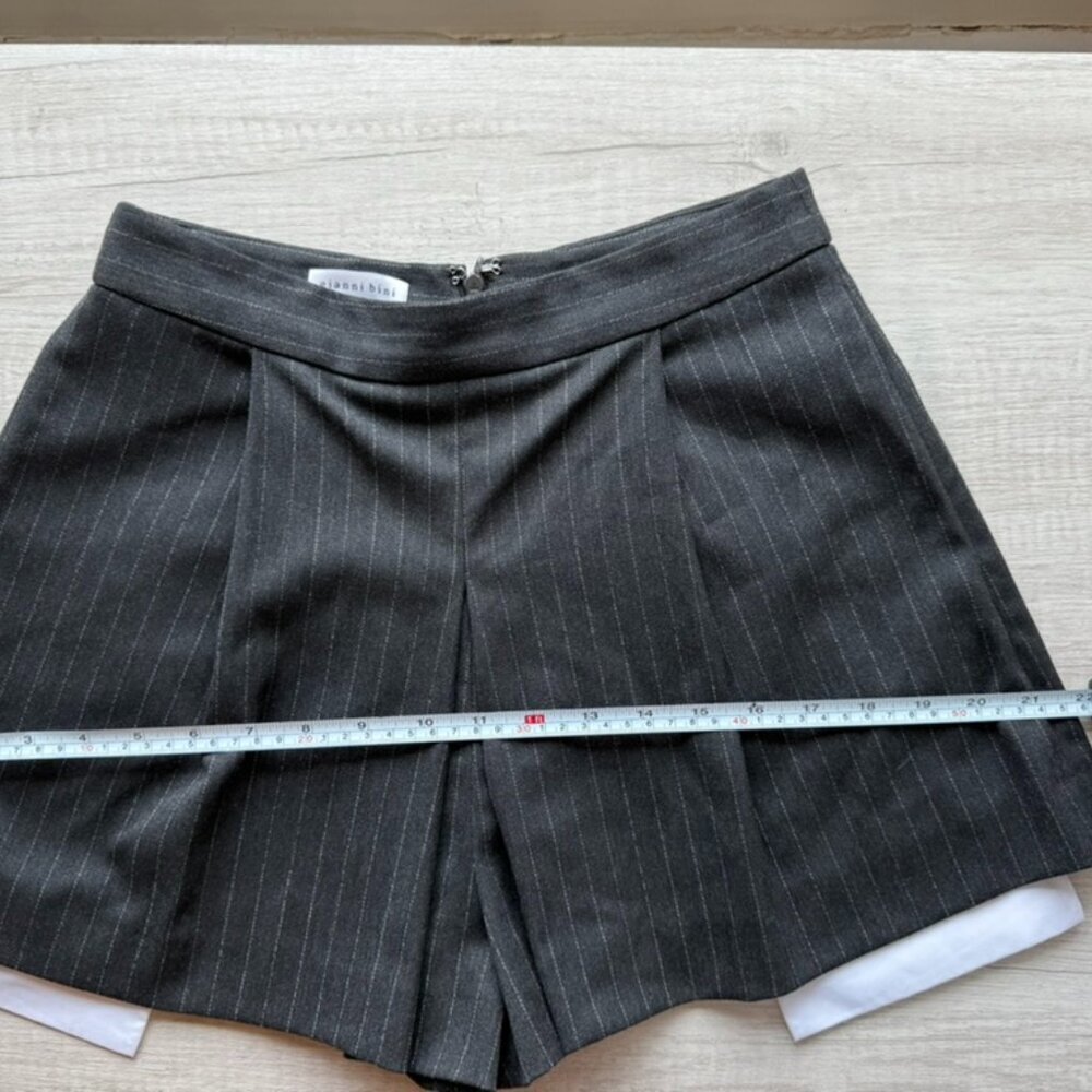 Gianni Bini Twill Pinstripe Mini Skort Womens 2 Gothcore Dark Romance Gothic - Picture 9 of 13